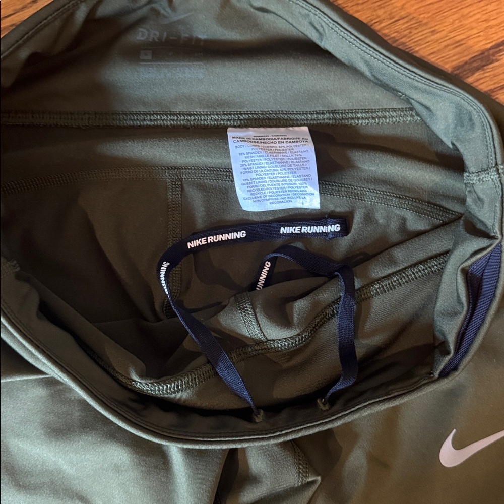 Nike Dark Green Performance Dri Fit Leggings - Picture 2 of 4